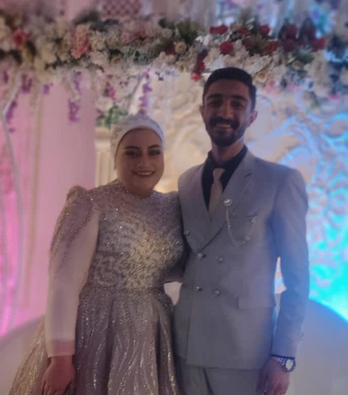 يتقدم الصحفي خالد موسي بأجمل التهاني للعروسين سما وبهاء