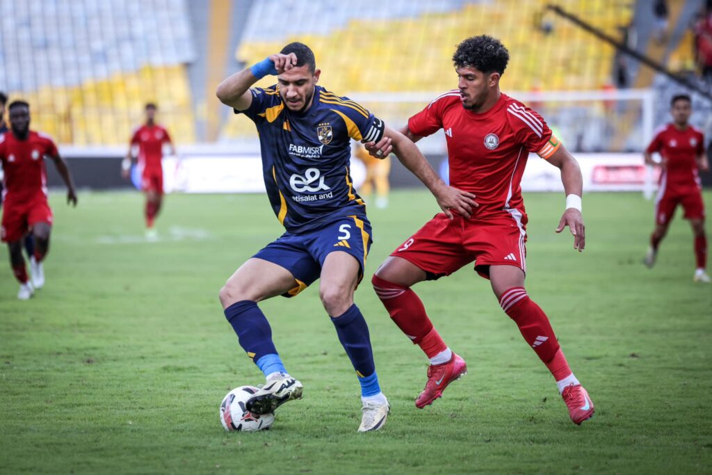 في الوقت القاتل.. الأهلي يحسم مواجهة حرس الحدود 1-0 ويعتلي صدارة الدوري