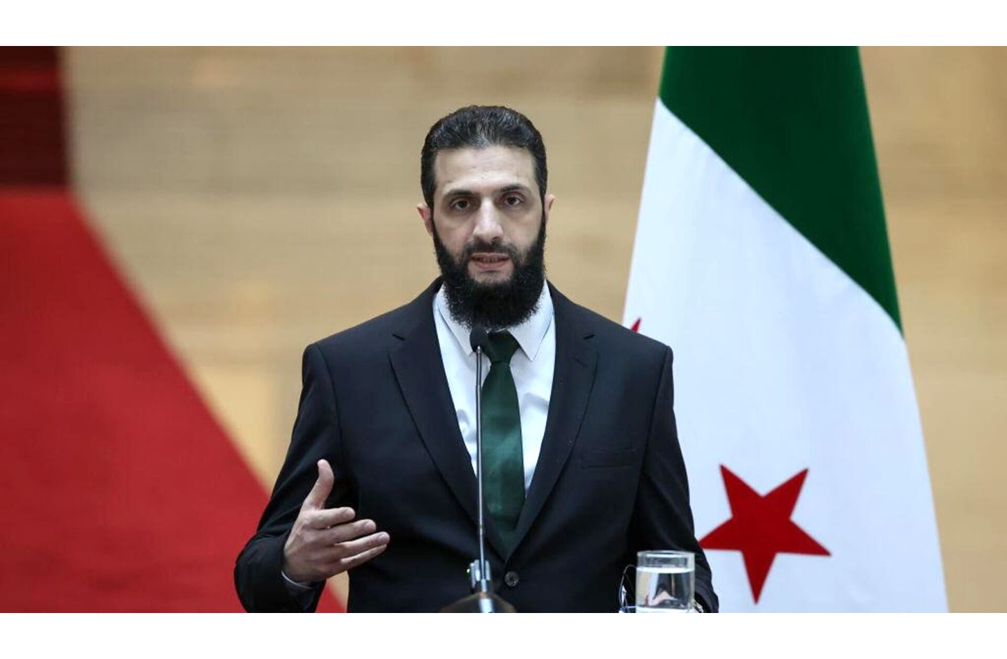 سوريا تدين قصف إسرائيل "الخطير" قرب القصر الرئاسي.. ونتنياهو يصعد الأزمة 1 سوريا تدين قصف إسرائيل "الخطير" قرب القصر الرئاسي.. ونتنياهو يصعد الأزمة