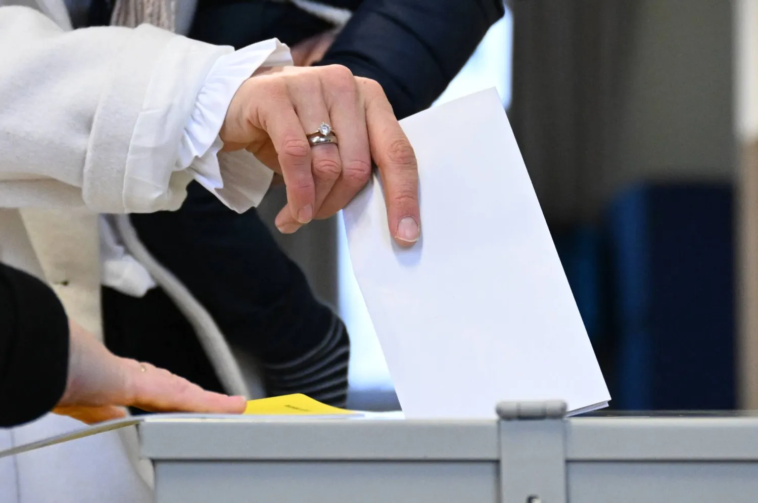 انطلاق المرحلة الثانية لانتخابات مجلس النواب 2025 بالخارج اليوم الجمعة