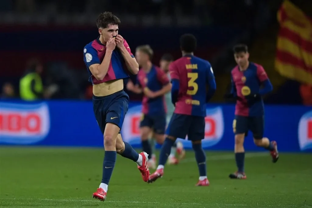 مباراة مجنونة.. برشلونة وأتلتيكو مدريد يتعادلان 4-4 في كأس ملك إسبانيا 2 مباراة مجنونة.. برشلونة وأتلتيكو مدريد يتعادلان 4-4 في كأس ملك إسبانيا