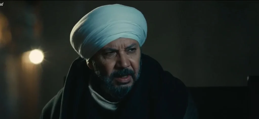 نجاة الفنان كمال أبو رية من الموت بعد انقلاب سيارته في 6 أكتوبر