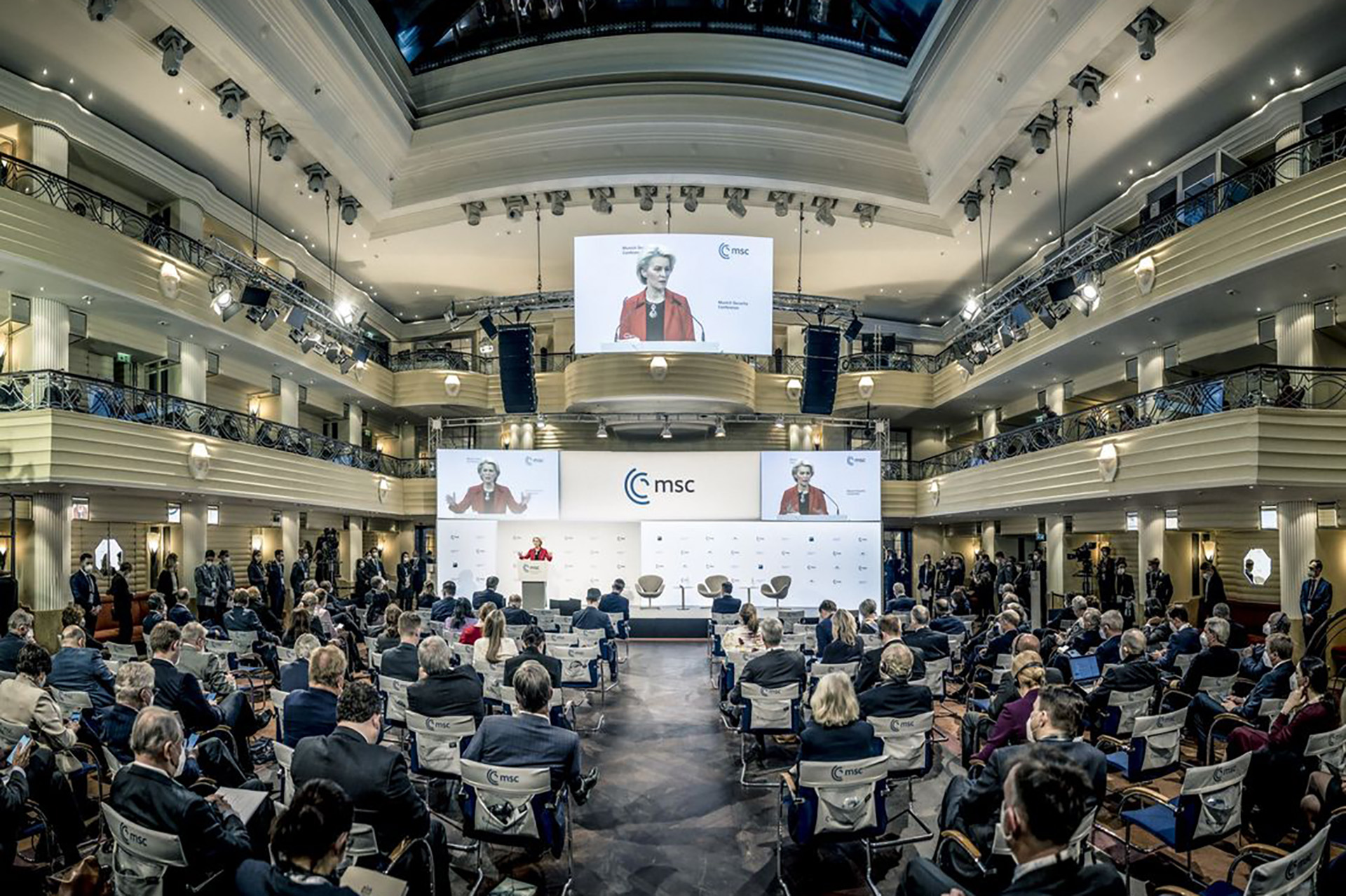مؤتمر ميونخ للأمن 2025.. خلافات بين ضفتي الأطلسي حول الأمن الأوروبي وتحذيرات أمريكية 1 مؤتمر ميونخ للأمن 2025.. خلافات بين ضفتي الأطلسي حول الأمن الأوروبي وتحذيرات أمريكية