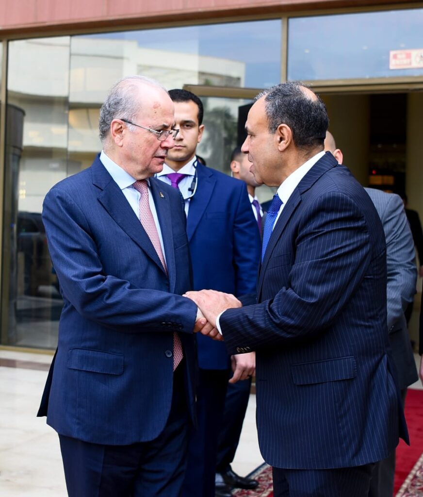 وزير الخارجية: مصر تدعم السلطة الفلسطينية وتدعو إلى تمكينها في غزة 4 وزير الخارجية: مصر تدعم السلطة الفلسطينية وتدعو إلى تمكينها في غزة