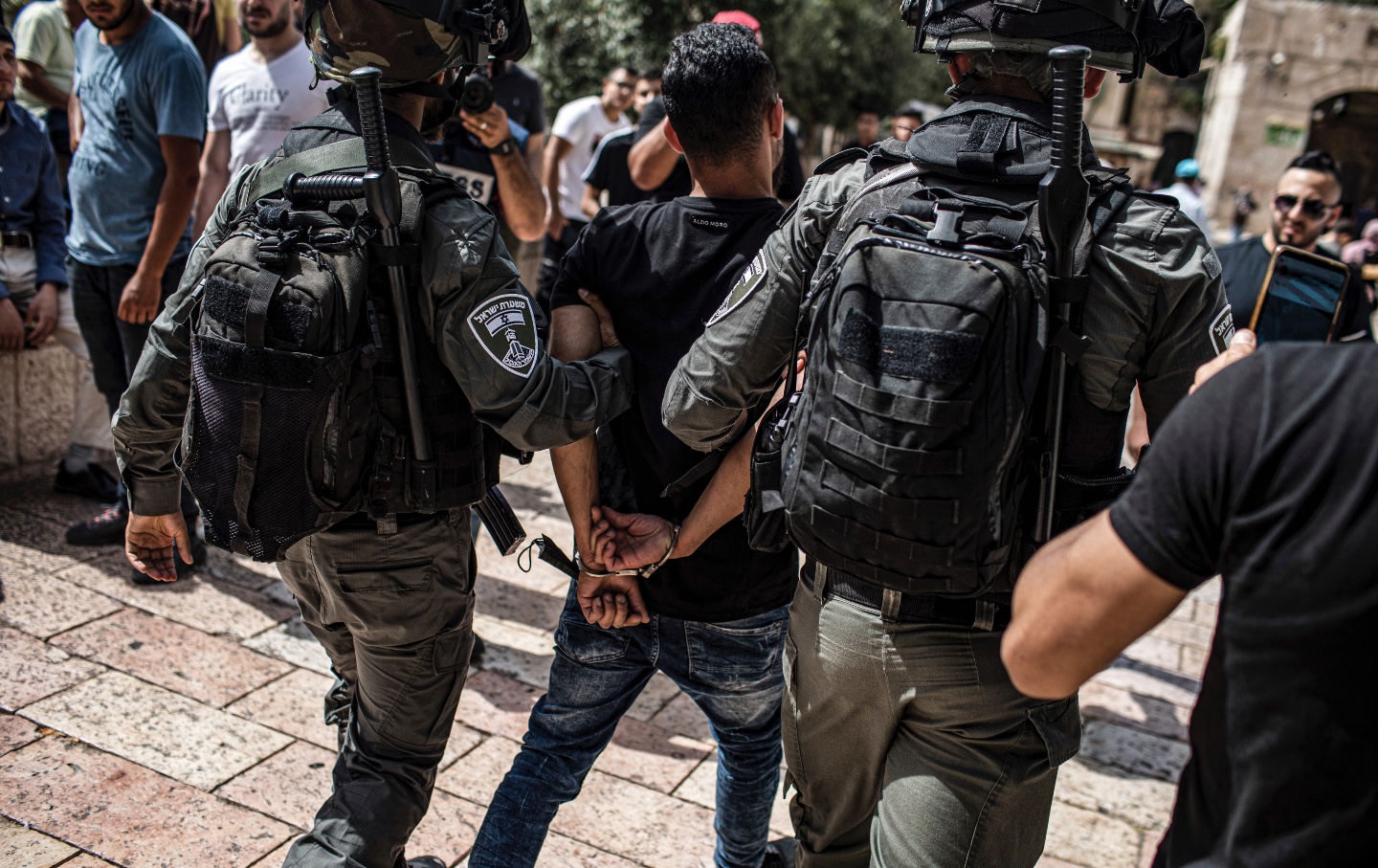 اعتقال فلسطينيين