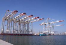 ميناء دمياط يستقبل 11 ألف طن سكر و2525 طن قمح خلال 24 ساعة