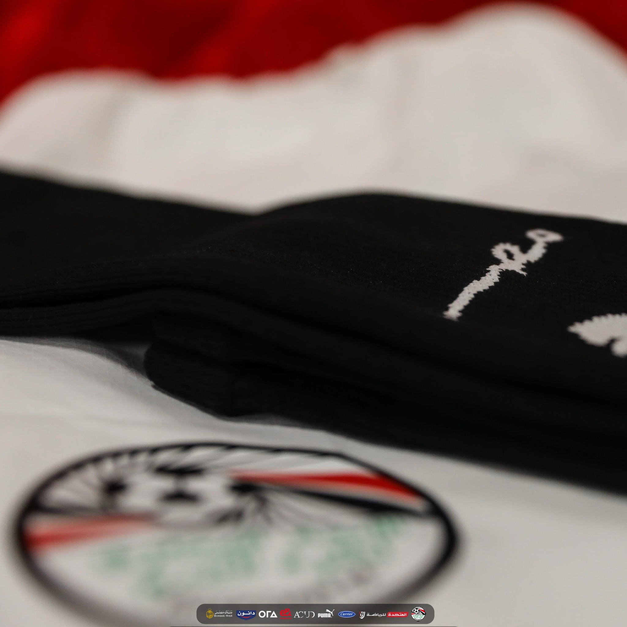 منتخب مصر بالقميص الأحمر أمام سيراليون في تصفيات كأس العالم 2026