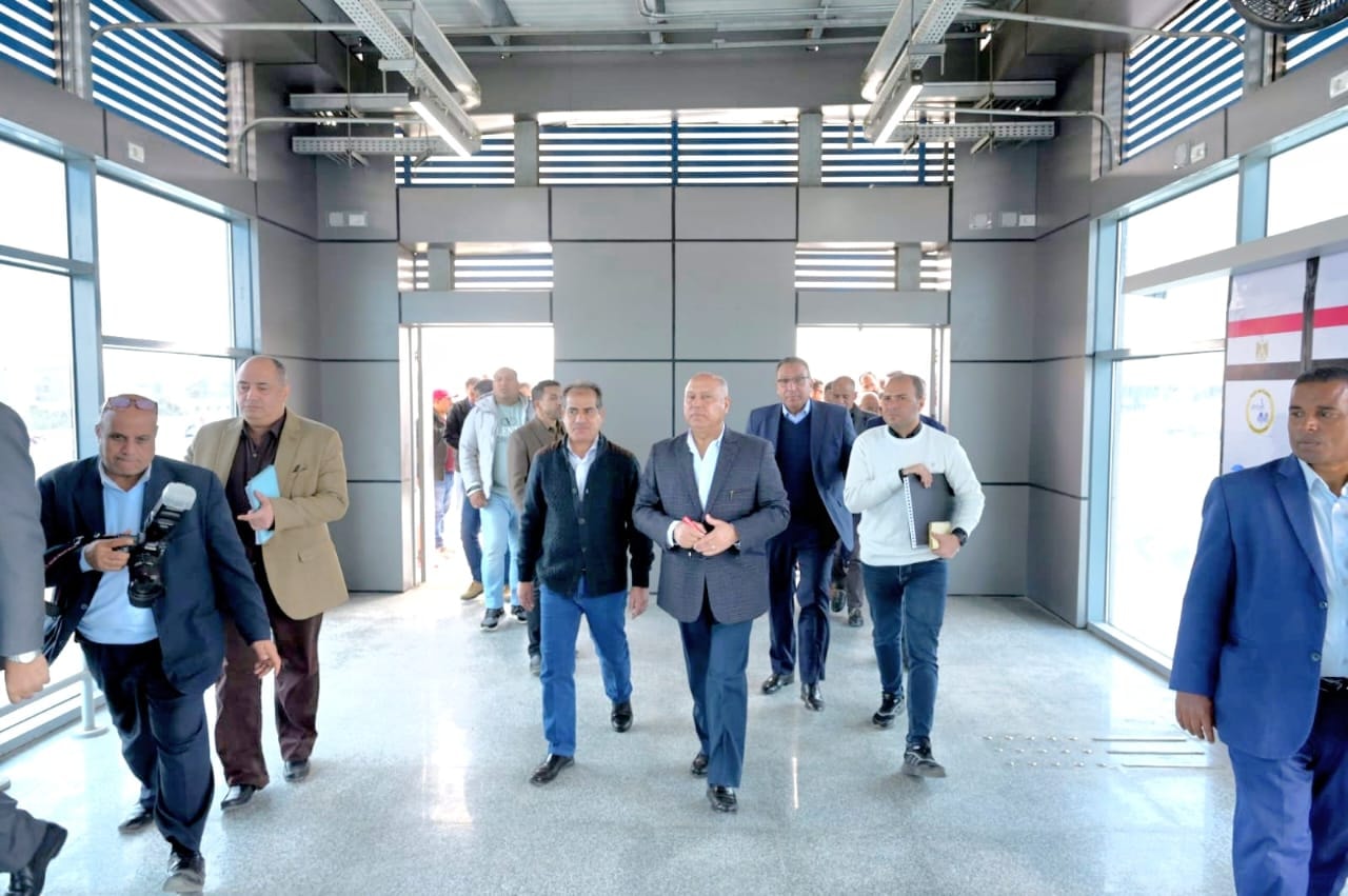 وزير النقل يتفقد مشروعات تطوير الطريق الدائري والأتوبيس الترددي BRT 1 وزير النقل يتفقد مشروعات تطوير الطريق الدائري والأتوبيس الترددي BRT