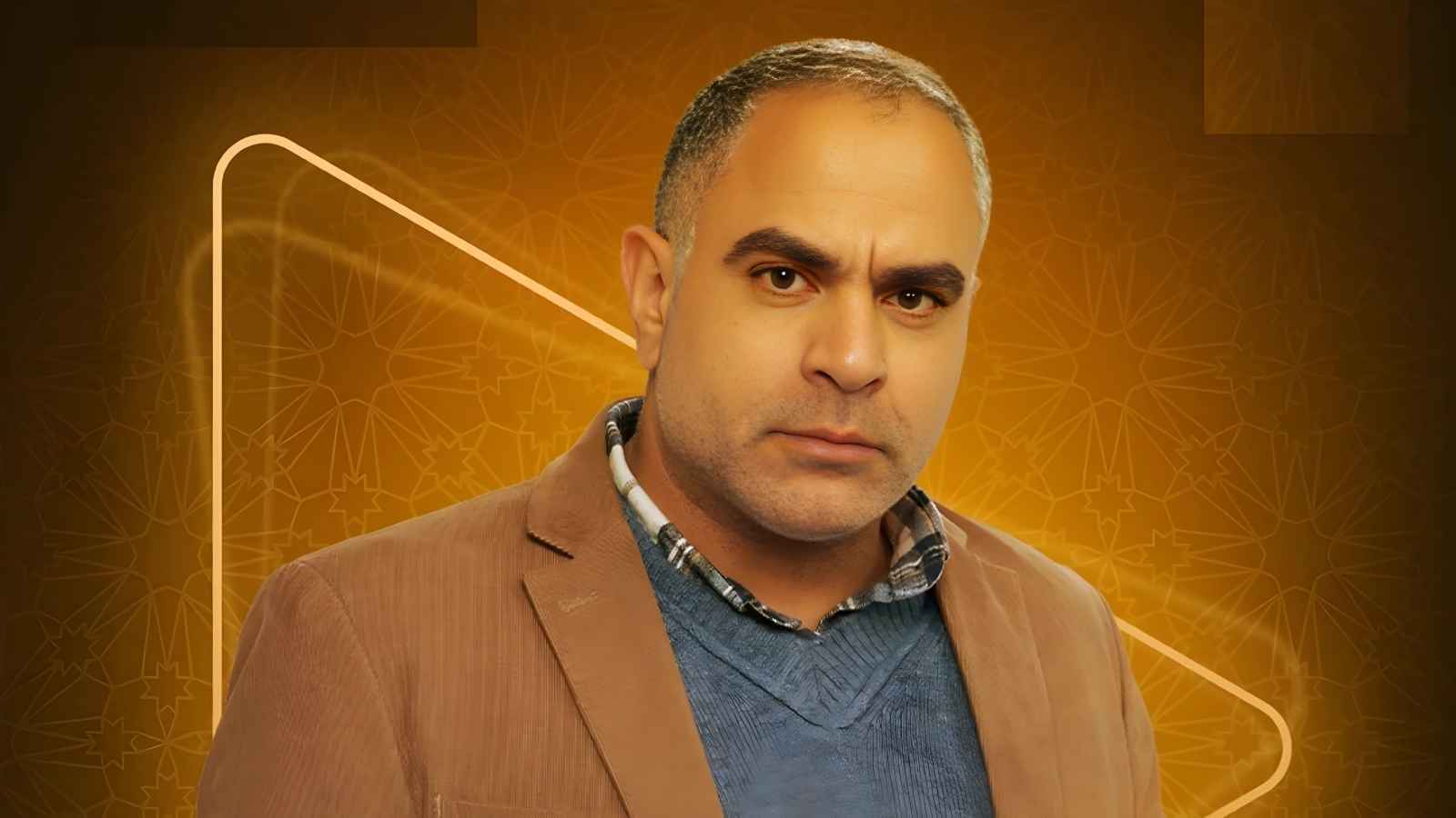 محمد شاهين.. 20 عامًا بين الكوميديا والدراما وصعود نحو النجومية في "لام شمسية"