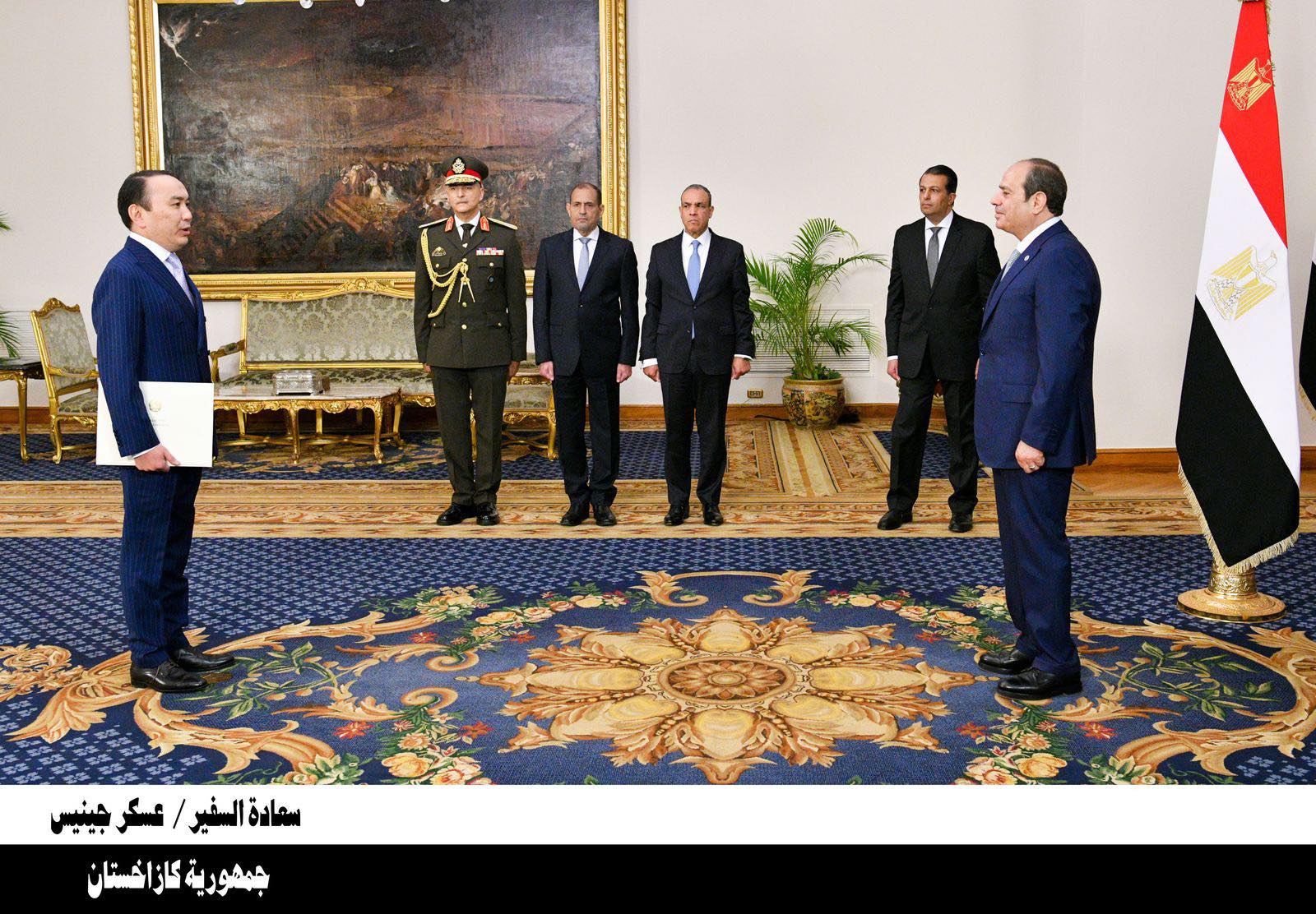 السيسي يتسلم أوراق اعتماد 23 سفيرًا جديدًا ويؤكد حرص مصر على تعزيز العلاقات الدولية