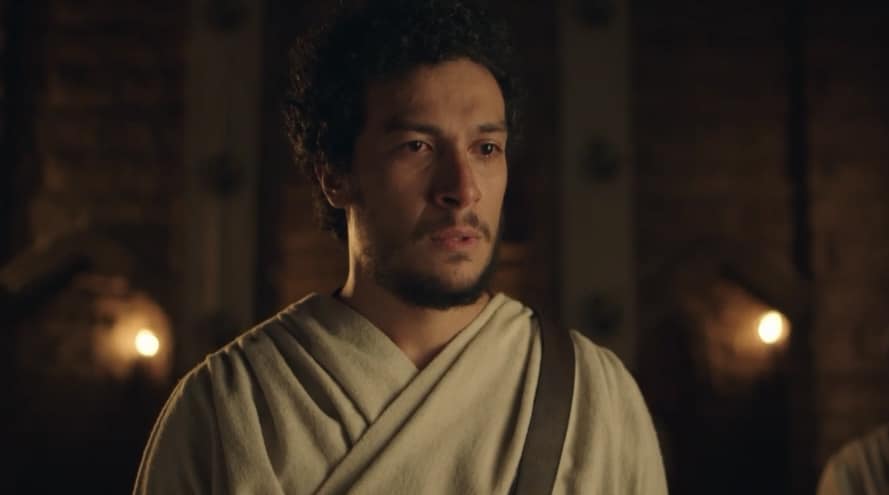 أحمد عبد الوهاب من "الحشاشين" إلى "الكابتن".. قفزات جريئة لفنان يجمع بين التمثيل والتأليف 5 أحمد عبد الوهاب من "الحشاشين" إلى "الكابتن".. قفزات جريئة لفنان يجمع بين التمثيل والتأليف