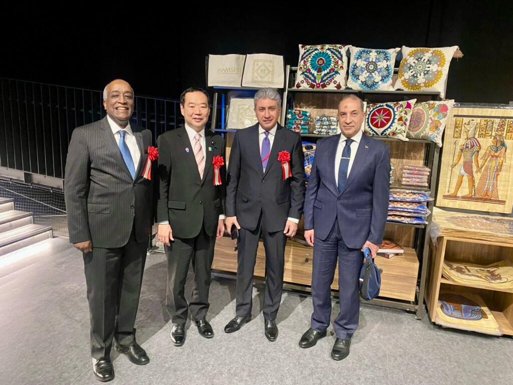 وزير السياحة المصري يفتتح معرض "رمسيس وذهب الفراعنة" في اليابان