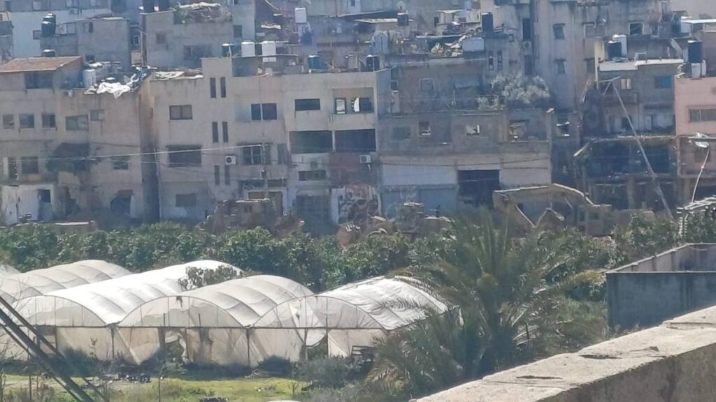 قوات الاحتلال تهدم منازل الفلسطينيين في طولكرم وسط تصعيد عسكري في أول أيام رمضان 7 قوات الاحتلال تهدم منازل الفلسطينيين في طولكرم وسط تصعيد عسكري في أول أيام رمضان