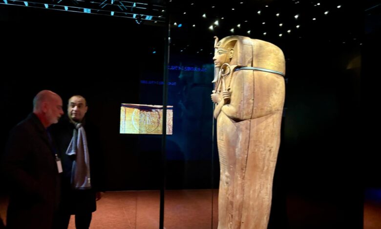 افتتاح معرض "رمسيس وذهب الفراعنة" في لندن بمشاركة 180 قطعة أثرية نادرة