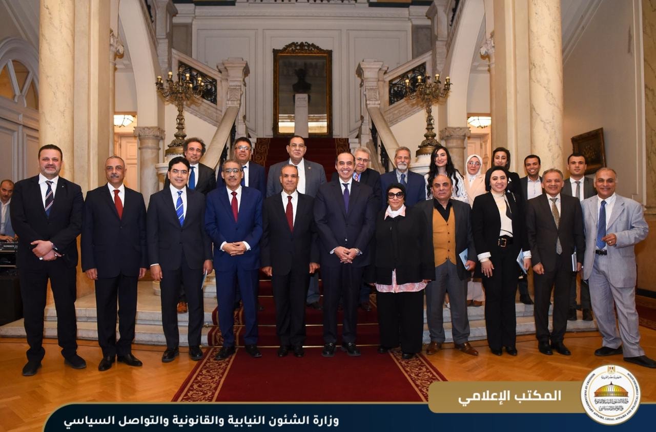 وزير الشئون النيابية يشيد بدور الحوار الوطني في تعزيز الديمقراطية والسياسة الخارجية 1 وزير الشئون النيابية يشيد بدور الحوار الوطني في تعزيز الديمقراطية والسياسة الخارجية