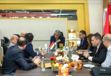 وزير السياحة يعقد لقاءات مع قيادات شركات الطيران بدبي لزيادة الرحلات إلى الغردقة والأقصر