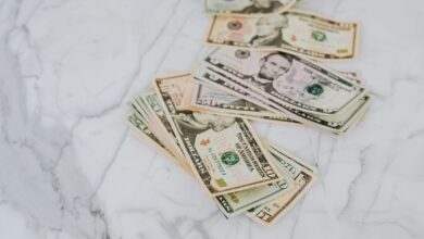 تفسير حلم ضياع المال في المنام.. دلالات نفسية ورسائل تحذيرية من العقل الباطن