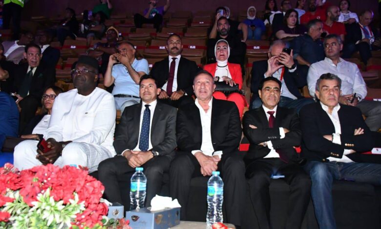 مصر تحتضن النسخة الـ41 من كأس الكؤوس الإفريقية لكرة اليد.. ووزير الرياضة يشيد بتنظيم الأهلي 1 مصر تحتضن النسخة الـ41 من كأس الكؤوس الإفريقية لكرة اليد.. ووزير الرياضة يشيد بتنظيم الأهلي