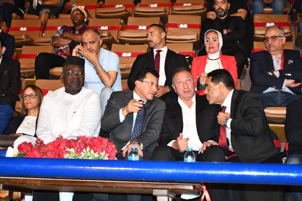 مصر تحتضن النسخة الـ41 من كأس الكؤوس الإفريقية لكرة اليد.. ووزير الرياضة يشيد بتنظيم الأهلي