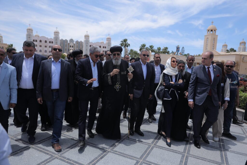 وزير السياحة والآثار يتفقد دير مارمينا وموقع أبو مينا الأثري