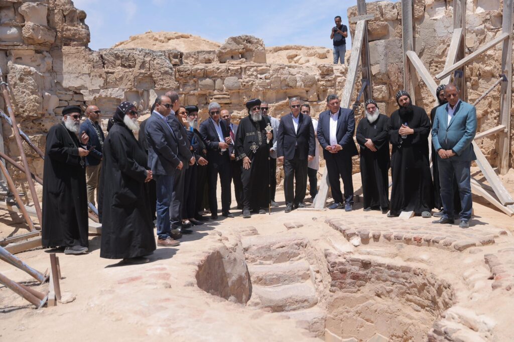 وزير السياحة والآثار يتفقد دير مارمينا وموقع أبو مينا الأثري