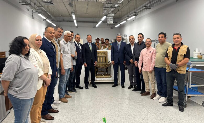المتحف المصري الكبير يستقبل 163 قطعة من كنوز توت عنخ آمون 1 المتحف المصري الكبير يستقبل 163 قطعة من كنوز توت عنخ آمون