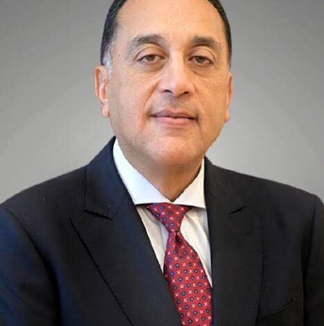 احتفالية عالمية تليق بعراقة مصر.. مدبولي يتابع ترتيبات افتتاح المتحف المصري الكبير في يوليو 2025
