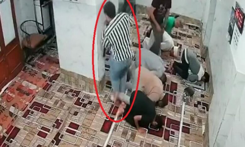 الداخلية تكشف ملابسات مشاجرة داخل مسجد بمدينة السلام 1 الداخلية تكشف ملابسات مشاجرة داخل مسجد بمدينة السلام