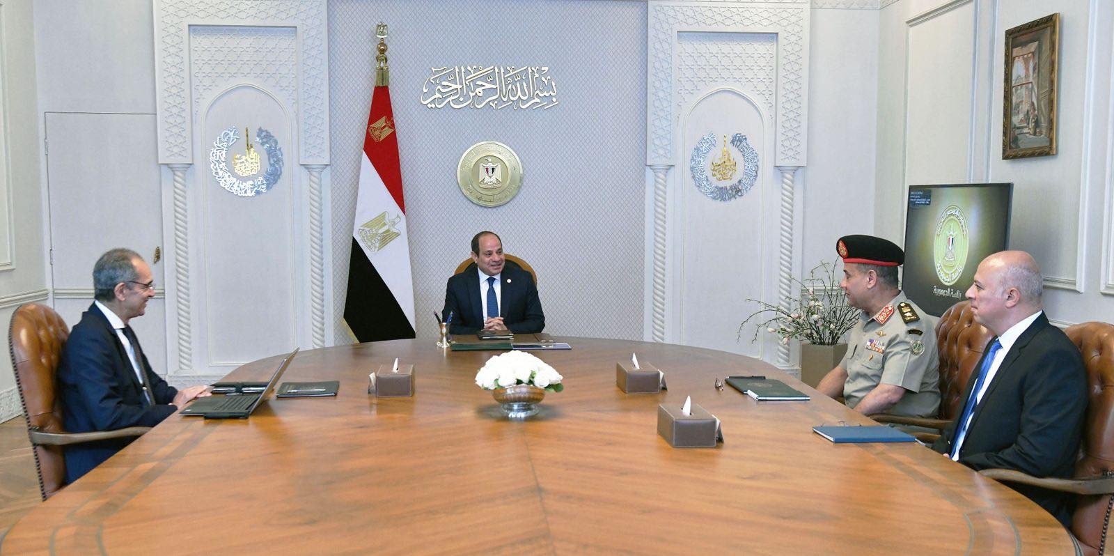 الرئيس السيسي يتابع استعدادات إطلاق مبادرة "الرواد الرقميون" سبتمبر 2025 1 الرئيس السيسي يتابع استعدادات إطلاق مبادرة "الرواد الرقميون" سبتمبر 2025