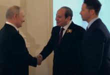 السيسي يصل الساحة الحمراء بموسكو للمشاركة في احتفالات الذكرى الـ80 لـ"عيد النصر"