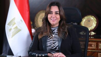 "التنمية المحلية" توجه بتسهيل إجراءات تراخيص المحال وتنظم ورش عمل بجميع المحافظات