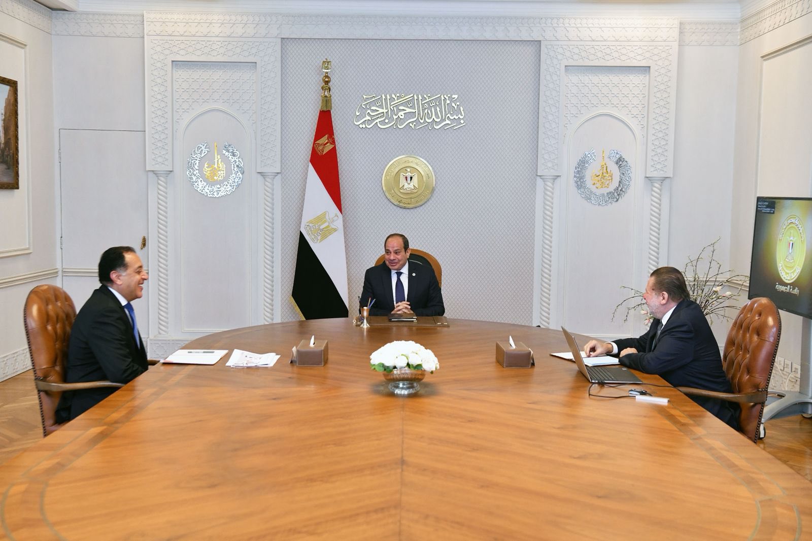 الرئيس السيسي يوجّه بتعزيز احتياطات النقد الأجنبي وتمكين القطاع الخاص 1 الرئيس السيسي يوجّه بتعزيز احتياطات النقد الأجنبي وتمكين القطاع الخاص