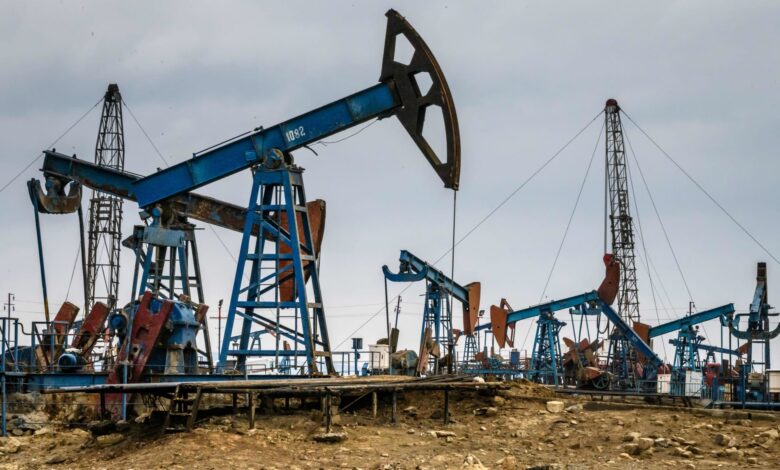 وزارة البترول تعلن عن 3 اكتشافات نفطية جديدة بالصحراء الغربية وخليج السويس 1 وزارة البترول تعلن عن 3 اكتشافات نفطية جديدة بالصحراء الغربية وخليج السويس