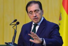 إسبانيا تهدد بفرض عقوبات على إسرائيل.. وعدد شهداء غزة يتجاوز 53 ألفاً