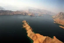 البرلمان الإيراني يصوت على إغلاق مضيق هرمز بعد ضربات أمريكية تطال منشآت نووية في عمق البلاد
