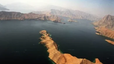 البرلمان الإيراني يصوت على إغلاق مضيق هرمز بعد ضربات أمريكية تطال منشآت نووية في عمق البلاد