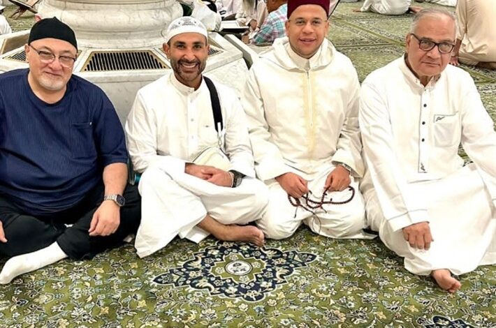 أحمد سعد يتصدر الترند بعد تلاوته القرآن في المسجد النبوي وإعلانه التوبة 1 أحمد سعد يتصدر الترند بعد تلاوته القرآن في المسجد النبوي وإعلانه التوبة