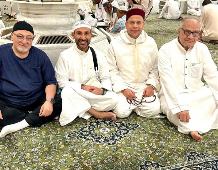 أحمد سعد يتصدر الترند بعد تلاوته القرآن في المسجد النبوي وإعلانه التوبة