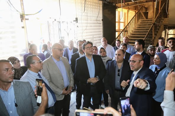 وزير الثقافة يتفقد قصر ثقافة بنها ويوجّه بمحاسبة المسئولين عن تدني الخدمات