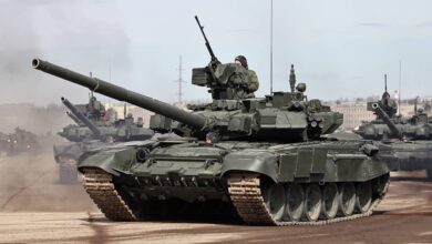 عودة “الوحش السوفيتي”.. روسيا تستنجد بدبابات T-62 القديمة لتعويض نزيف الدروع في أوكرانيا