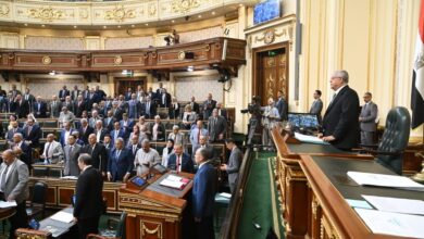 مجلس النواب يفتح النار على الحكومة بعد كارثة حادث المنوفية.. ومطالبات باستدعاء كامل الوزير