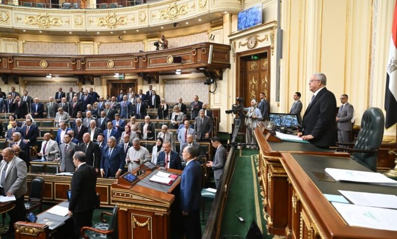 مجلس النواب يفتح النار على الحكومة بعد كارثة حادث المنوفية.. ومطالبات باستدعاء كامل الوزير 1 مجلس النواب يفتح النار على الحكومة بعد كارثة حادث المنوفية.. ومطالبات باستدعاء كامل الوزير