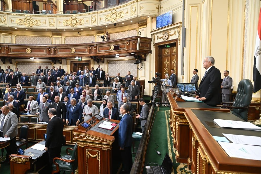 مجلس النواب يفتح النار على الحكومة بعد كارثة حادث المنوفية.. ومطالبات باستدعاء كامل الوزير 1 مجلس النواب يفتح النار على الحكومة بعد كارثة حادث المنوفية.. ومطالبات باستدعاء كامل الوزير