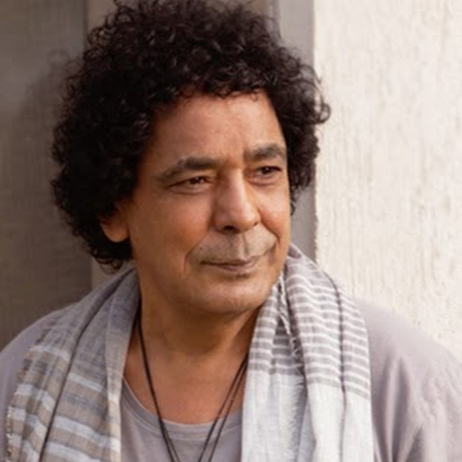 محمد منير.. 48 عامًا من التميز والتجديد يُتوجها بـ«ملامحنا»