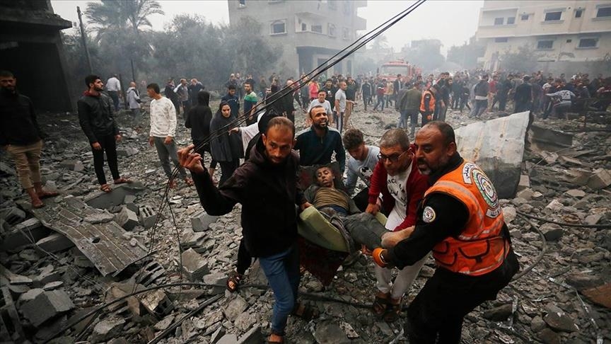 ارتفاع عدد شهداء قصف النصيرات إلى 6.. وطيران الاحتلال يواصل غاراته على جنوب غزة