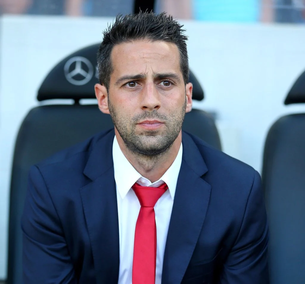 المدرب البلجيكي يانيك فيريرا يصل القاهرة غدا لتولي تدريب الزمالك 1 المدرب البلجيكي يانيك فيريرا يصل القاهرة غدا لتولي تدريب الزمالك