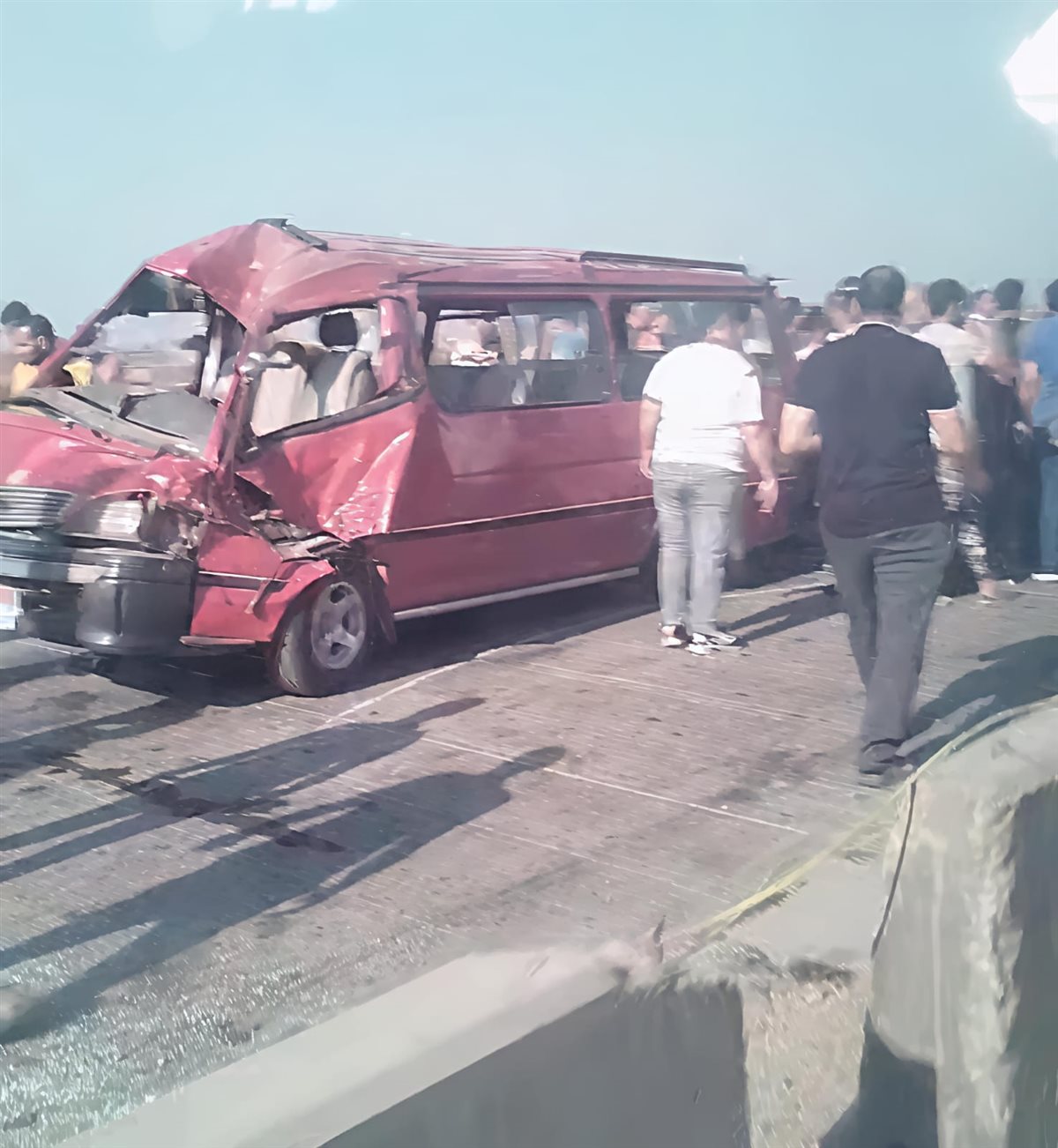 تصادم مروع بين أتوبيس و3 مركبات على الطريق الإقليمي بالشرقية 1 تصادم مروع بين أتوبيس و3 مركبات على الطريق الإقليمي بالشرقية
