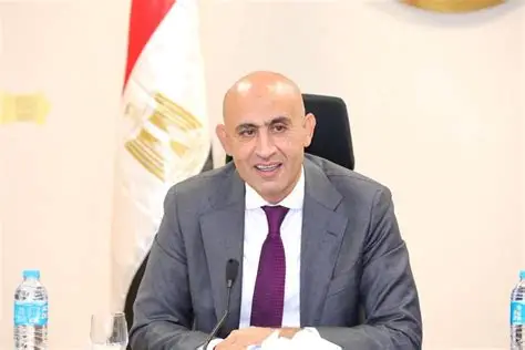 وزير التعليم يعتمد جداول امتحانات الدور الثاني للدبلومات الفنية للعام الدراسي 2024/ 2025 1 وزير التعليم يعتمد جداول امتحانات الدور الثاني للدبلومات الفنية للعام الدراسي 2024/ 2025