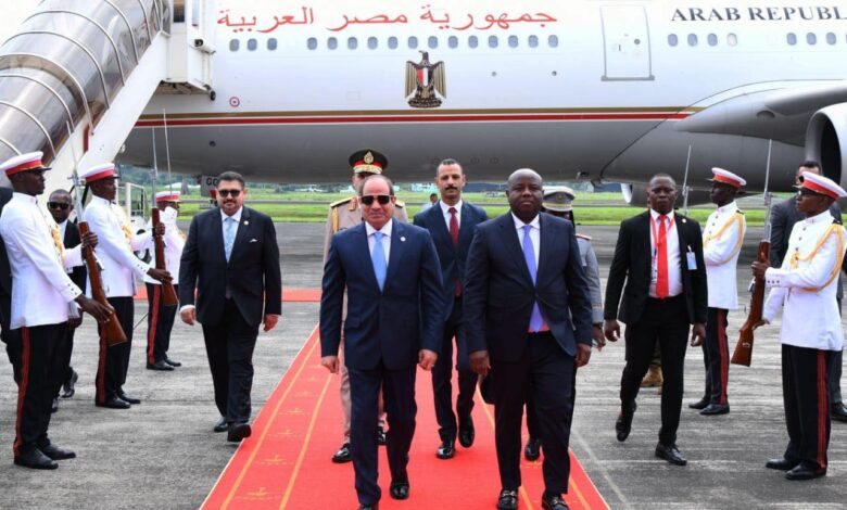 السيسي يصل إلى غينيا الاستوائية للمشاركة في القمة التنسيقية السابعة للاتحاد الأفريقي 1 السيسي يصل إلى غينيا الاستوائية للمشاركة في القمة التنسيقية السابعة للاتحاد الأفريقي