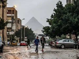 مفاجأة مناخية في يوليو.. الأرصاد تحذر من أمطار رعدية ورياح مثيرة للأتربة بأقصى جنوب مصر 1 مفاجأة مناخية في يوليو.. الأرصاد تحذر من أمطار رعدية ورياح مثيرة للأتربة بأقصى جنوب مصر